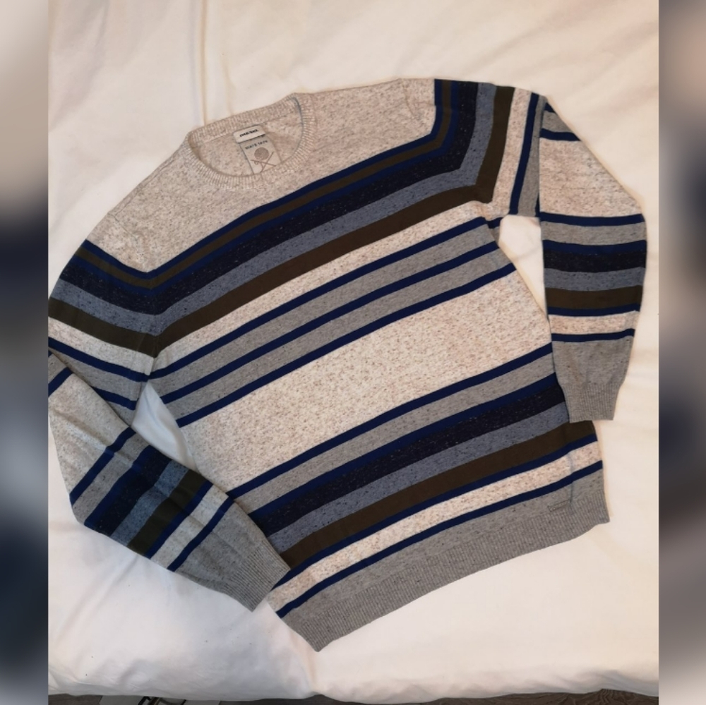 Diesel new condition men crew neck pull ov…